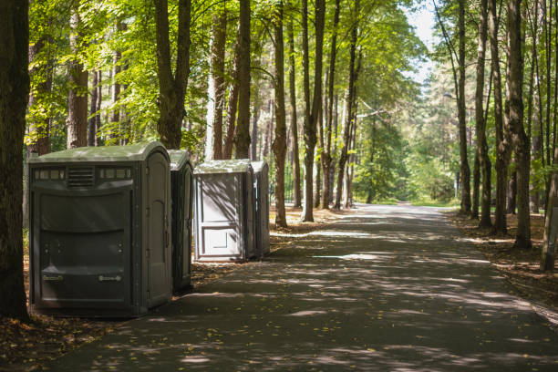 Best Porta potty rental near me  in Deltona, FL